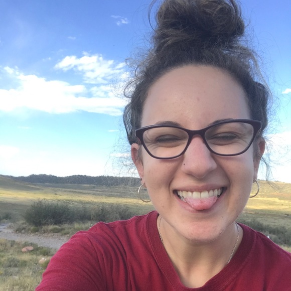 Meet your Posher, Jessica - Picture 5 of 7